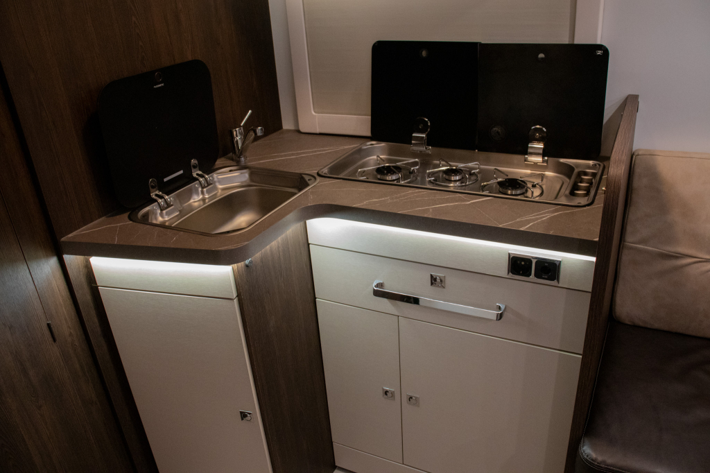 Benimar Tessoro 487 Cocoon photo: 15