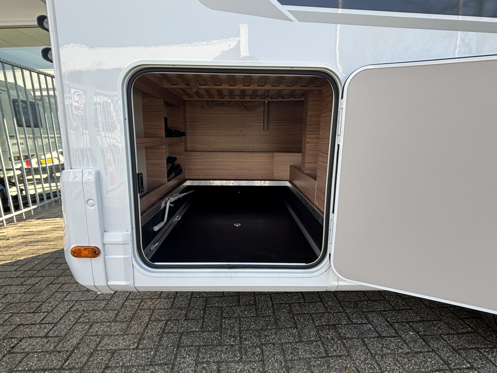 Weinsberg CaraSuite 650 9-VELOCIDADES AUTOM&Aacute;TICO CAMA FRANCESA + CAMA ABATIBLE foto: 22