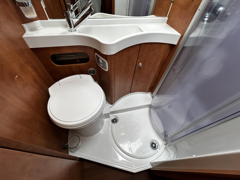 Carthago Chic C-Line I 4.2 Dwarsbed/2015/Euro-5/6.7M  foto: 12