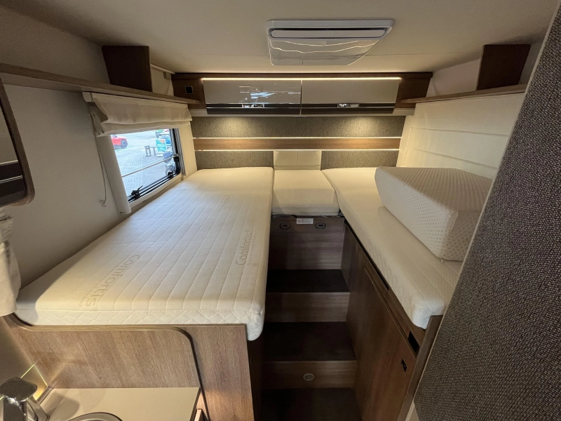 Dethleffs Trend I 6617 Lengte bed, dakairco, etc  foto: 2