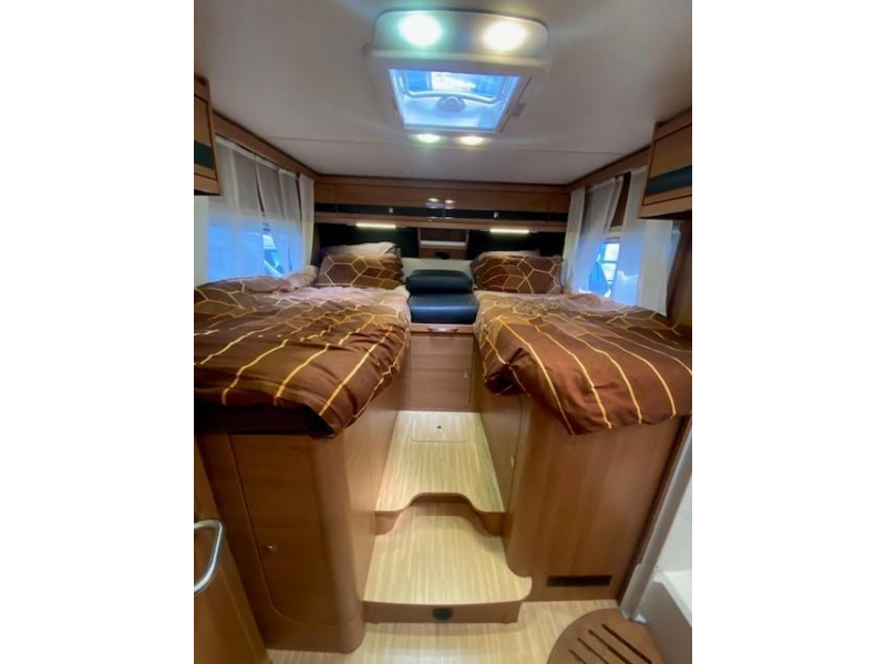 LMC Breezer 737 G Black selection  foto: 6