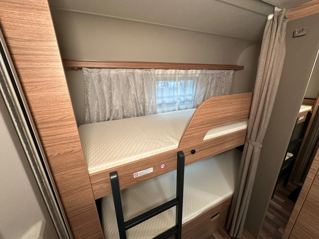 Weinsberg CaraOne 480 QDK photo: 5