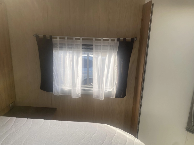 Pilote Aventura P 730 mit Queensize-Bett UND LUXUS Foto: 25
