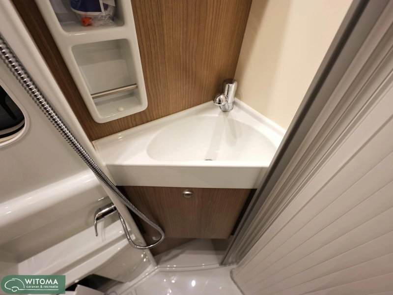 Malibu Van Charming 640 LE Comfort GT Skyview Aut.  foto: 11