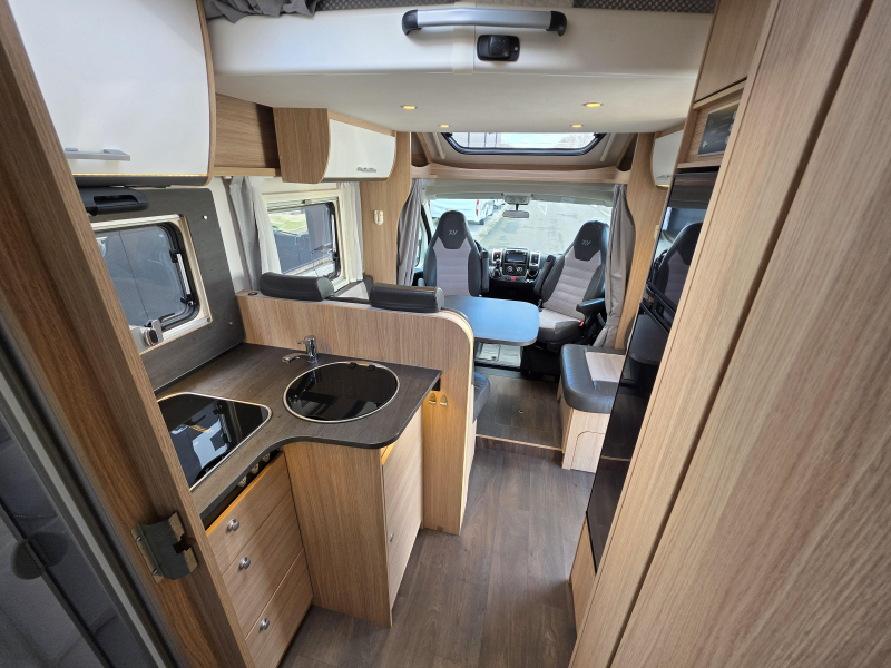 Sunlight T 69 L Automatik + Nivelliersystem! Foto: 18