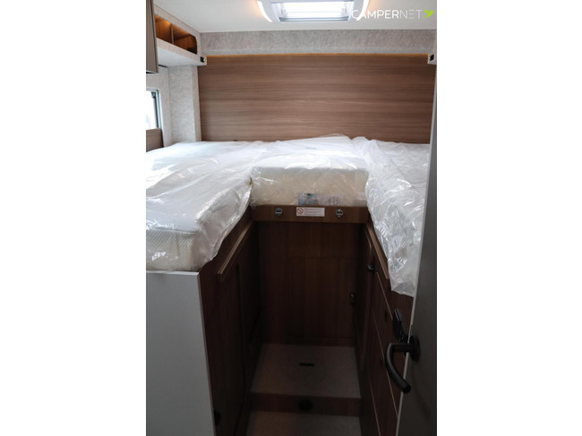 LMC Cruiser 750 EF 180cv Autom&aacute;tico | Calefacci&oacute;n di&eacute;sel | Cara a cara | Faros LED | Camas longitudinales | Ducha separada | Nuevo de la foto: 16