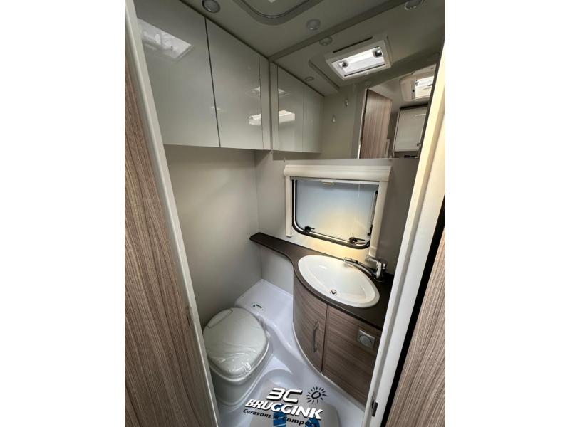 Bürstner Averso Plus 520 TL - ENKELE BEDDEN  foto: 5