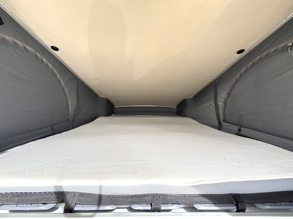 Ford Westfalia Nugget AUTOMAAT HEFDAK 5 ZITPLEKKEN UNIEK! foto: 3