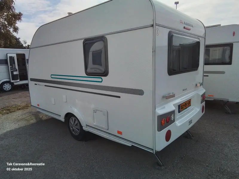 Adria Aviva 360 DD bj. 2019 lichtgewicht  foto: 6