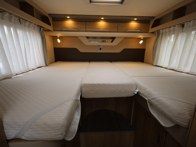 Knaus Sky TI 650 MEG camas individuales | enganche de remolque foto: 9