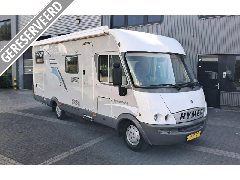 Hymer B Klasse 674 Ger&auml;umiger Familien-Camper