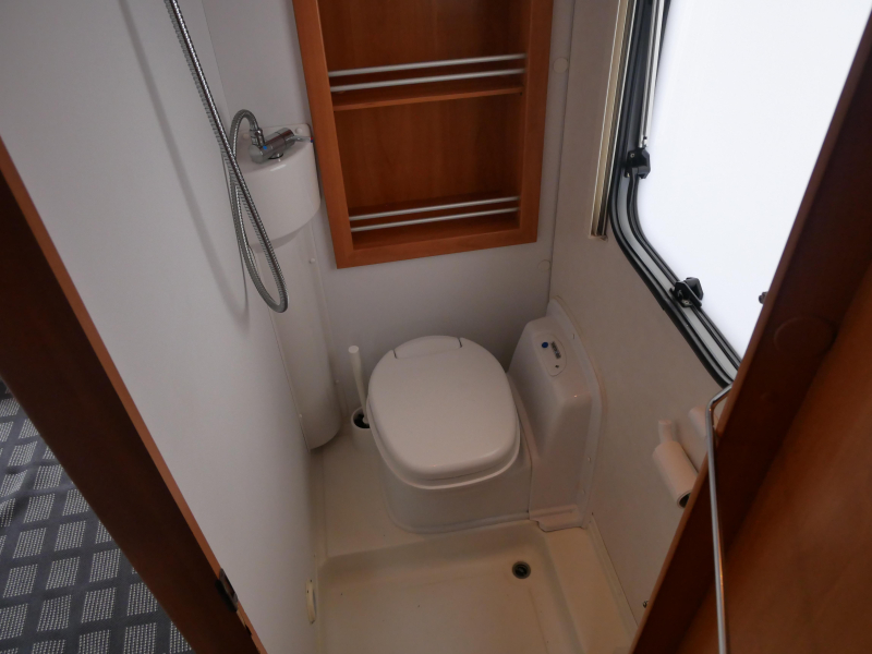 Eriba Moving 545 mover, luifel, fietsenrek  foto: 13