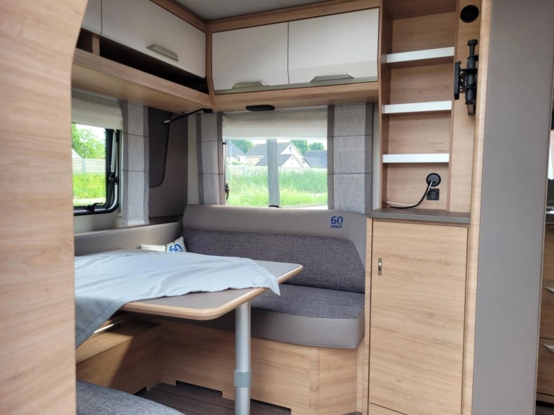 Knaus Sudwind Black Selection 460 EU Red Edition Foto: 2