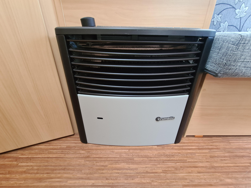 LMC Viola 330 Incl. Voortent! 2009/2011  foto: 13