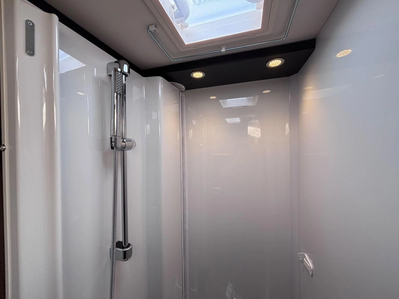 Sunlight T 67 S €1200 korting!  foto: 13