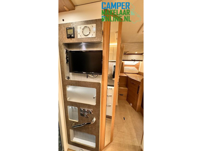 B&uuml;rstner Harmony 690T photo : 14