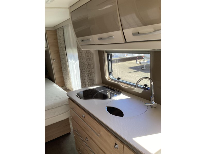 Dethleffs Nomad 530 DR Airco/awning photo: 5