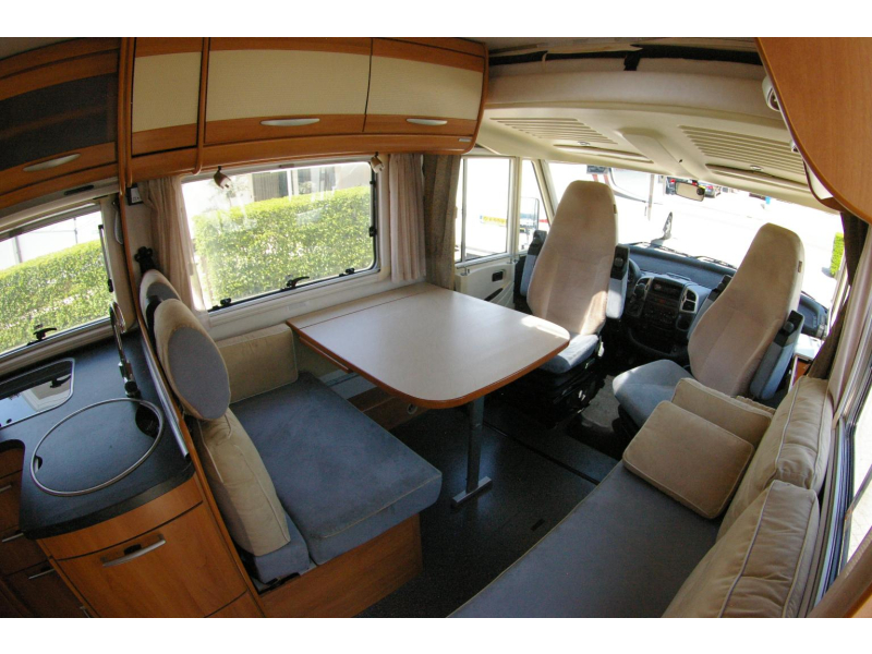 Hymer B 654 Cama francesa, Autom&aacute;tico, Aire acondicionado foto: 9