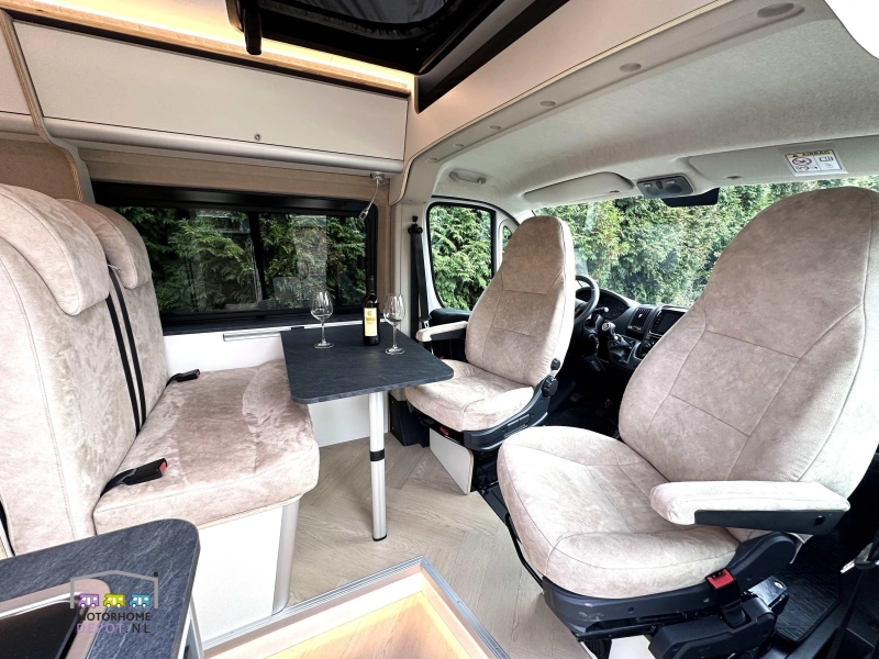 Peugeot Boxer 600 Nieuw gebouwde camper  foto: 11