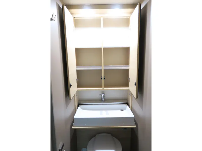 Weinsberg CaraCito 470 QDK STAPELBED+VASTBED+GARAGE  foto: 13