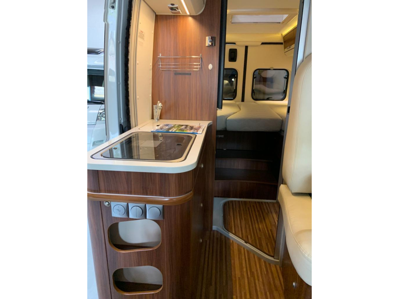 Adria Twin 640 SLX camas longitudinales como nuevo foto: 14