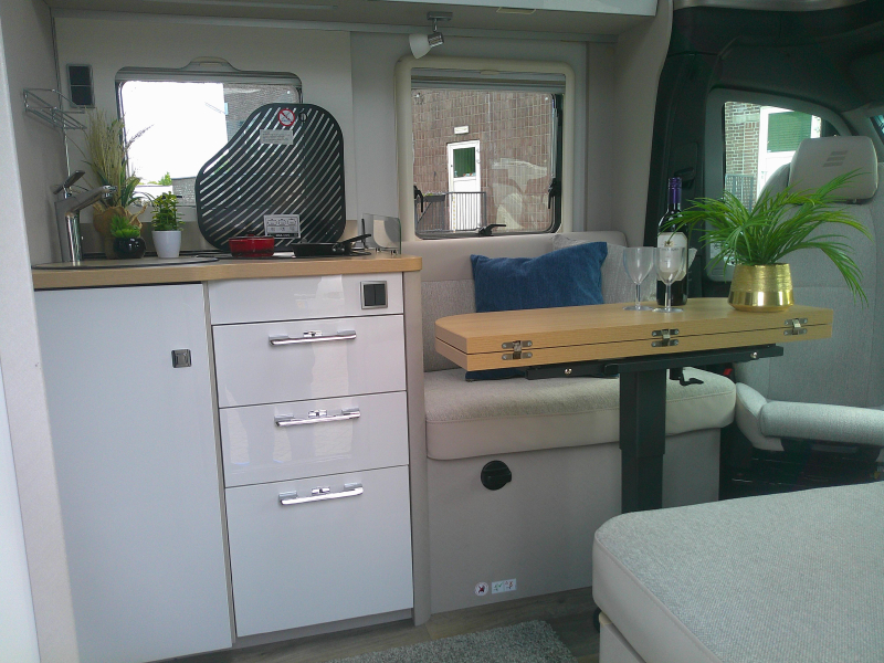 Hymer Tramp S 685 Als nieuw! super compleet  foto: 4