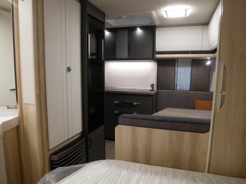 &iexcl;Hobby De Luxe 400 SFE AHORA EN VAN EIJK CARAVANS! foto: 15