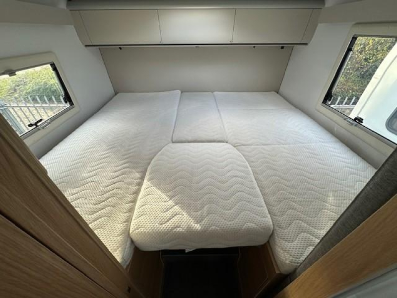 Adria Matrix Axess 650 SL - NIEUWSTAAT - HEFBED  foto: 15