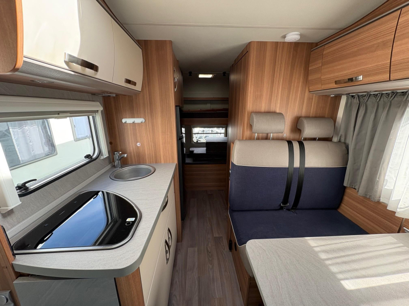 Weinsberg CaraHome Ruime alkoof/Euro-6/6.5m  foto: 7
