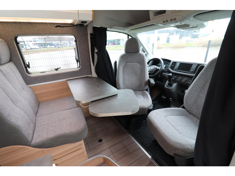 Knaus BoxDrive 680 ME VOL Enkele bedden 180PK  foto: 10