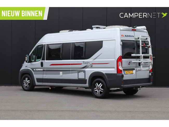 Adria TWIN 600 SPT Multijet 150pk | Omvormer | Luifel | Trekhaak | Bearlock | Fietsendrager | Dwarsbed | LED TV | Parkeersensoren acht foto: 1