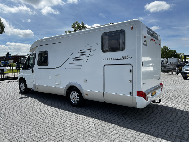 Hymer Tramp CL 674 Enkele-bedden/Euro-5/2012  foto: 3