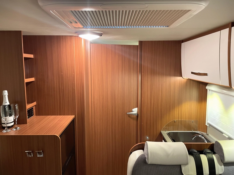 Etrusco T 6900 QB Lichtgewicht top camper  foto: 20