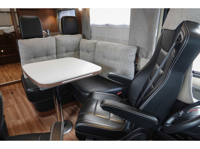 NIESMANN BISCHOFF Arto 85E 180Cv Autom&aacute;tico | Sistema de nivelaci&oacute;n | Suspensi&oacute;n neum&aacute;tica foto: 6