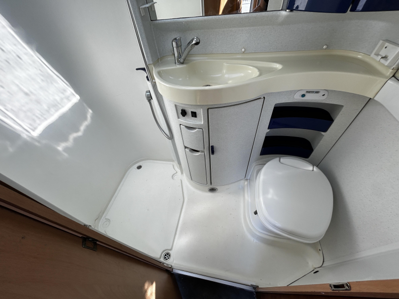 Hymer Swing 684 Stapelbed/INRUILKOOPJE!  foto: 11