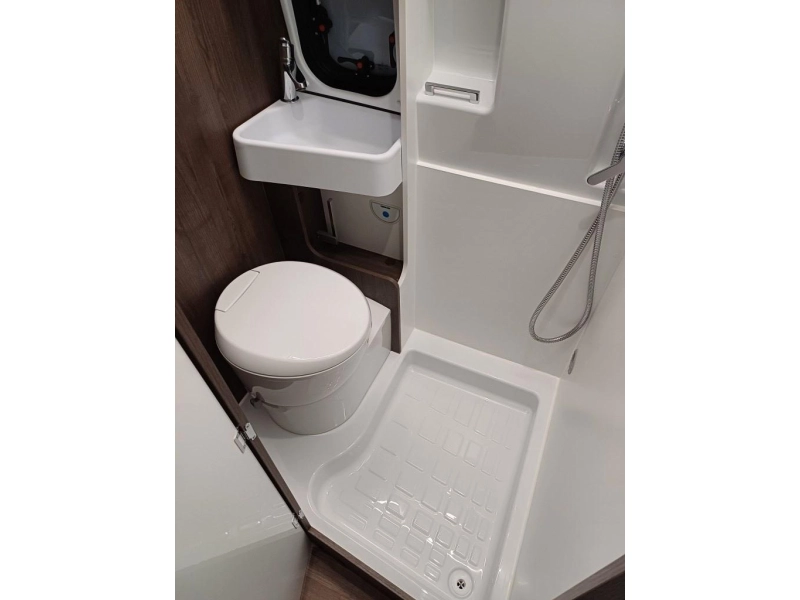 Benimar Benivan 160 PS NU MET €14.000 KORTING  foto: 13