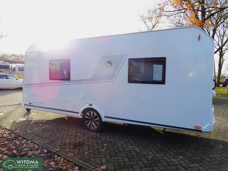 Knaus Yaseo 500 DK € 6.610 Korting  foto: 1