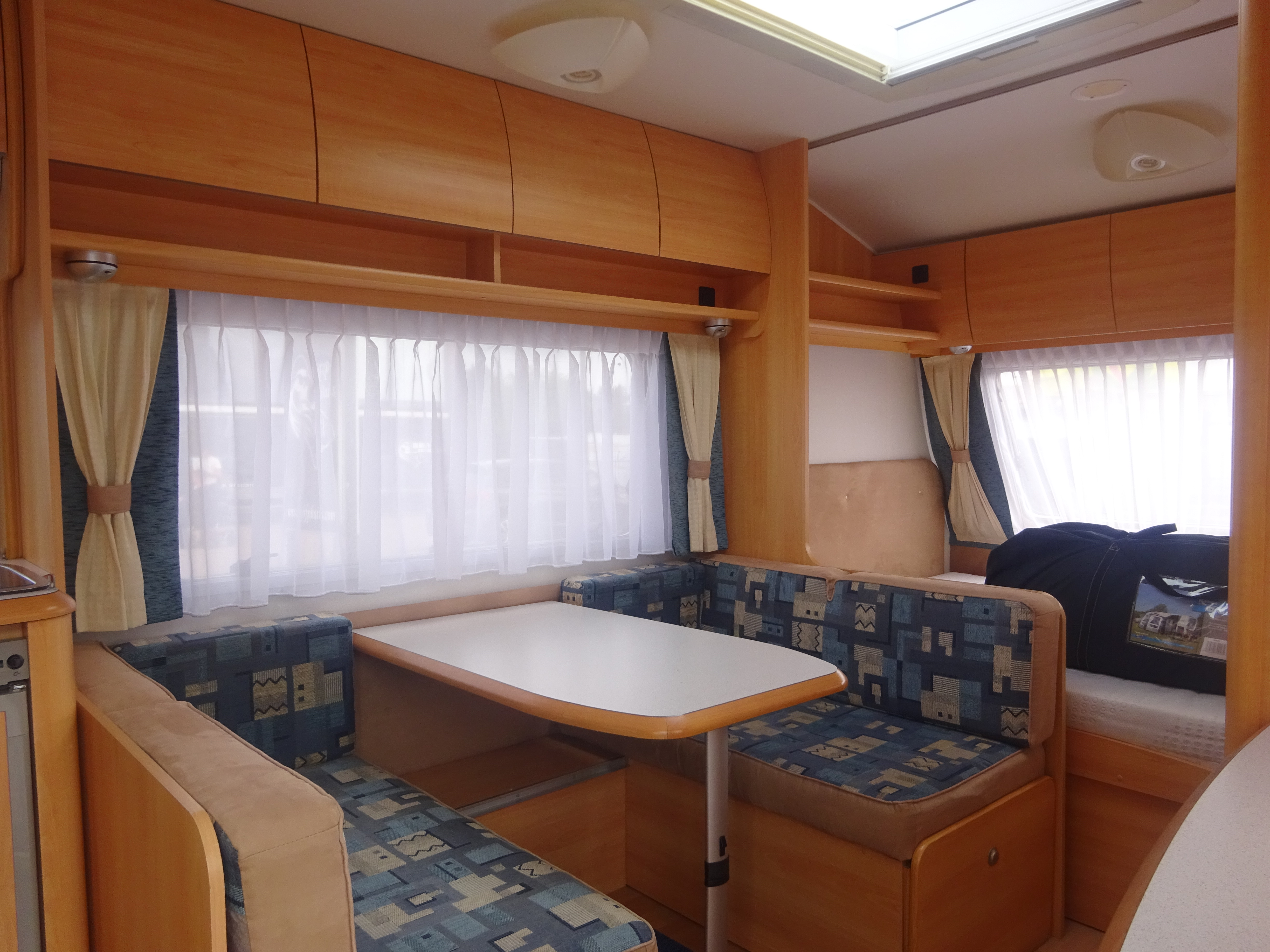 Home-car Racer 450 Ruime Caravan Met Nieuwe Mover foto: 11
