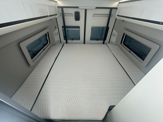 Adria Twin Supreme 640 SGX Foto: 4