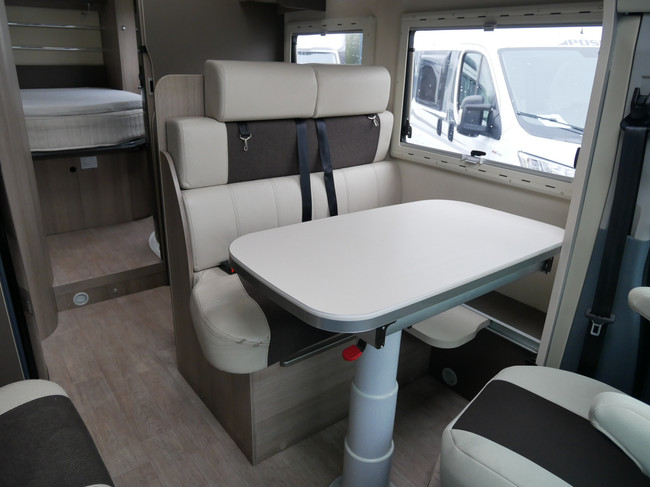 Challenger 288 EB, Half Integraal, Queensbed, Hefbed!! foto: 8