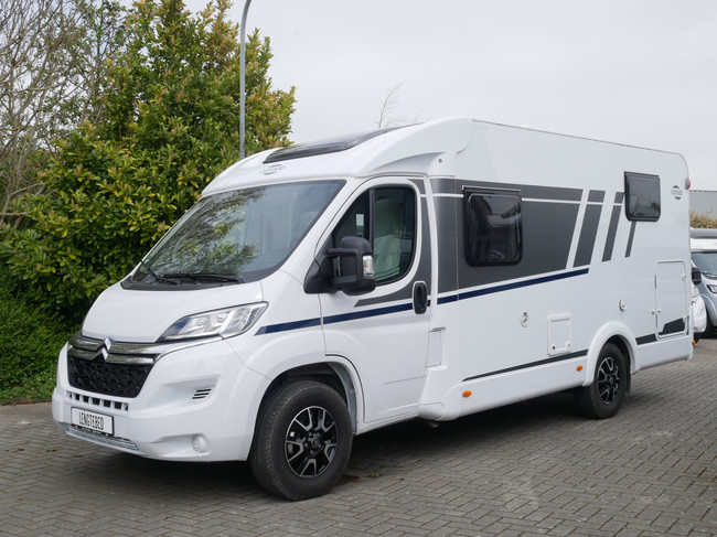 Carado V337, Lengtebedden, 900 kilo laadvermogen, XL Garage foto: 2