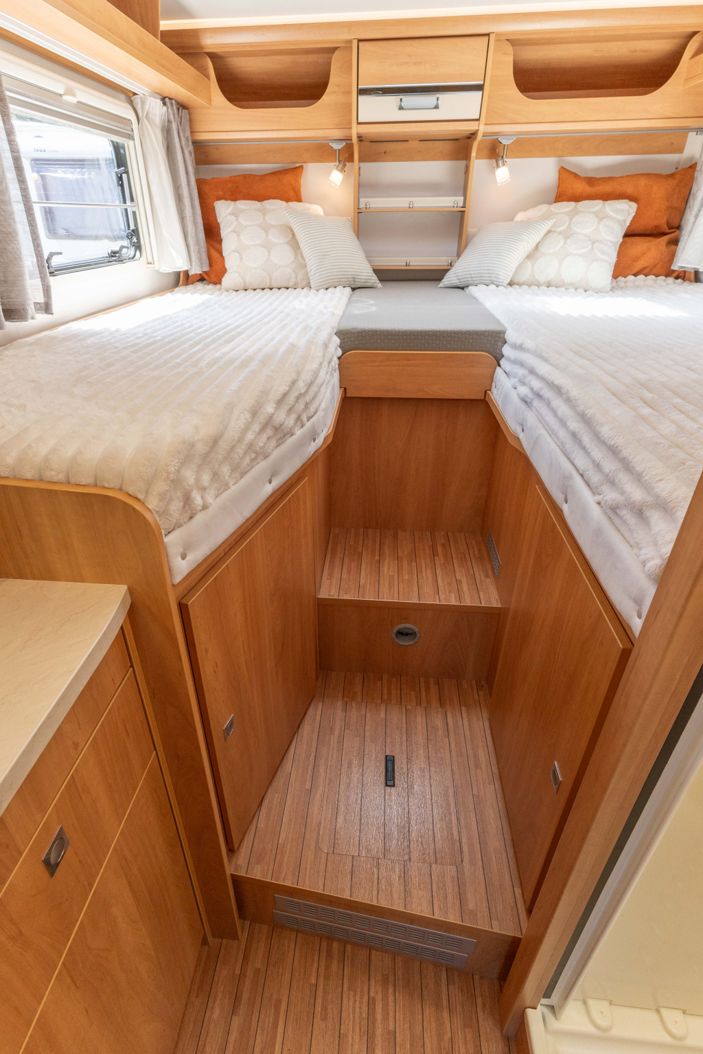 DETHLEFFS GLOBEBUS T 004 photo: 10