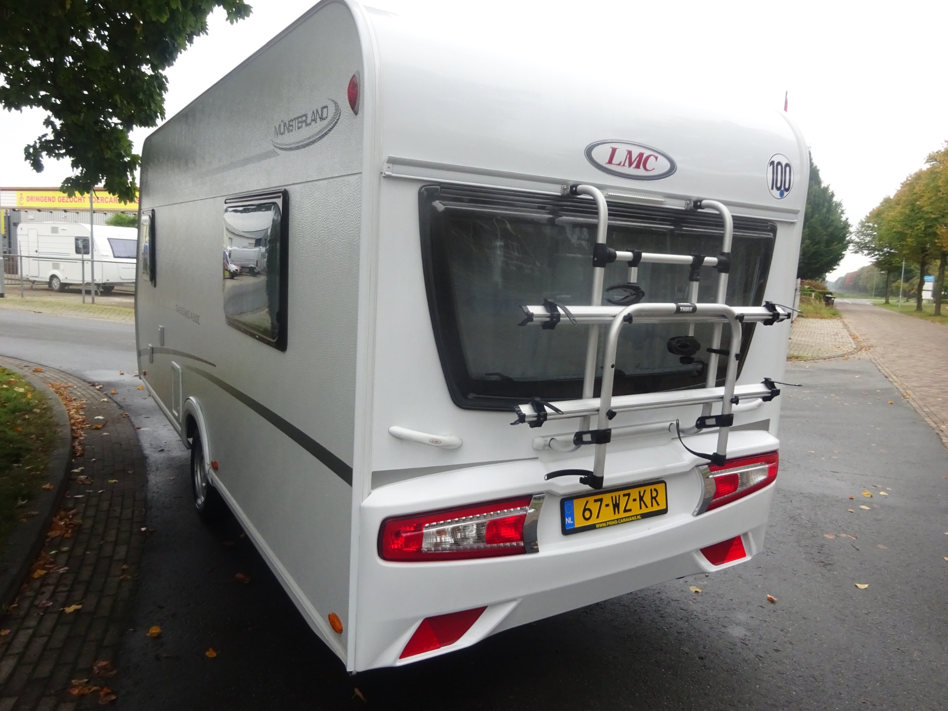 Lmc Sassino 460UL Enkele Bedden+Mover+Voortent foto: 4