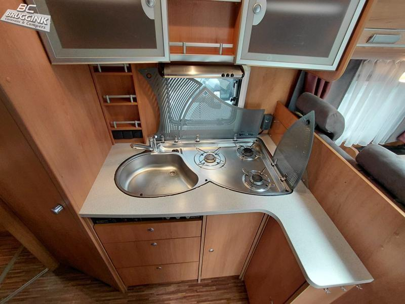 Dethleffs Advantage 6501 B - FRANS BED - B RIJBEWIJS  foto: 7