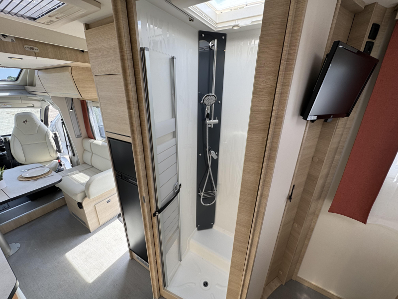 Rapido 696 F Automaat Nieuwstaat  foto: 18