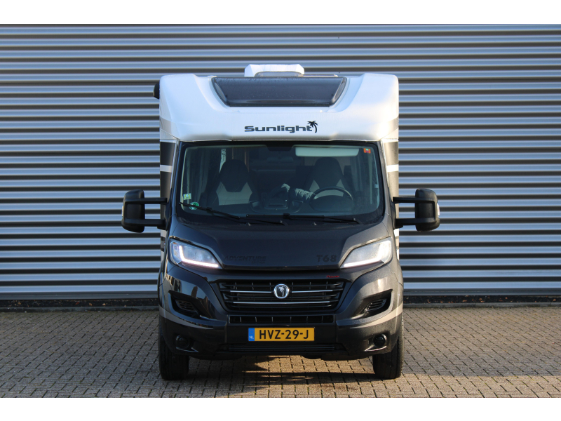 Sunlight Adventure Edition 160PS Automatik Dachklimaanlage Foto: 20