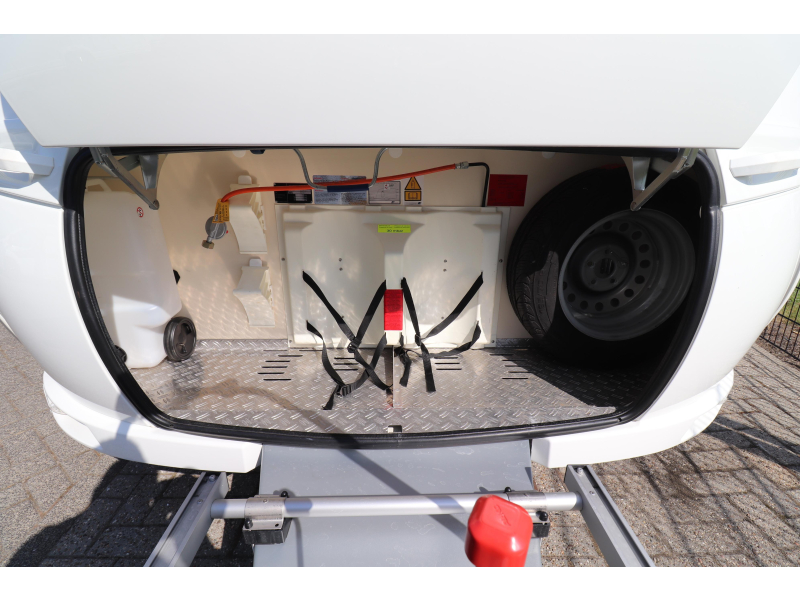 Fendt Tendenza 465 SFB Mover/ Vorzelt/ Fahrradtr&auml;ger Foto: 2