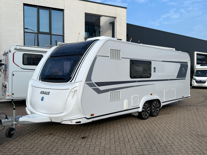 Knaus Sudwind 650 PXB queensbed, bomvol opties  foto: 5