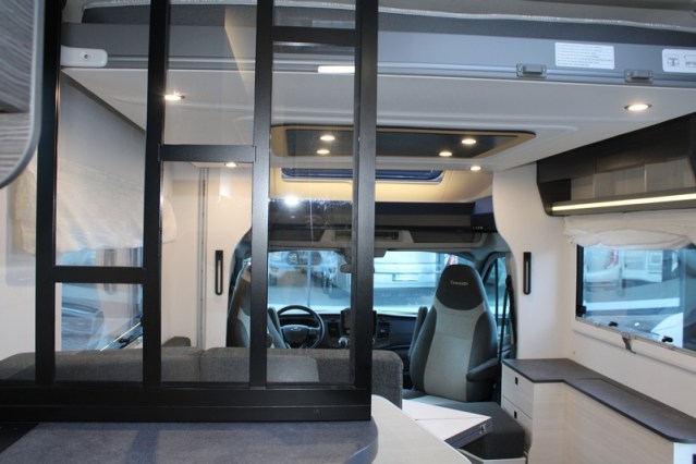 Ocasi&oacute;n joven compacta Chausson Exclusive Line 660 autom&aacute;tica 170 CV (85 foto: 30