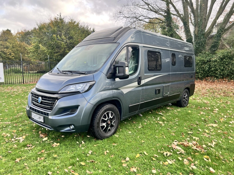 Knaus Van I 5,99 meter 9T automaat  foto: 5